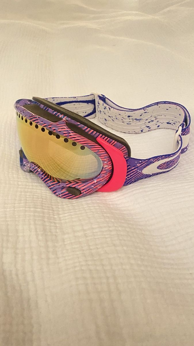 Oakley Occhiali & Lenti: Ski-/Snowboardbrille Oakley  – Nuovo (secondo la descrizione) da Basel venduto da JMSZ 1