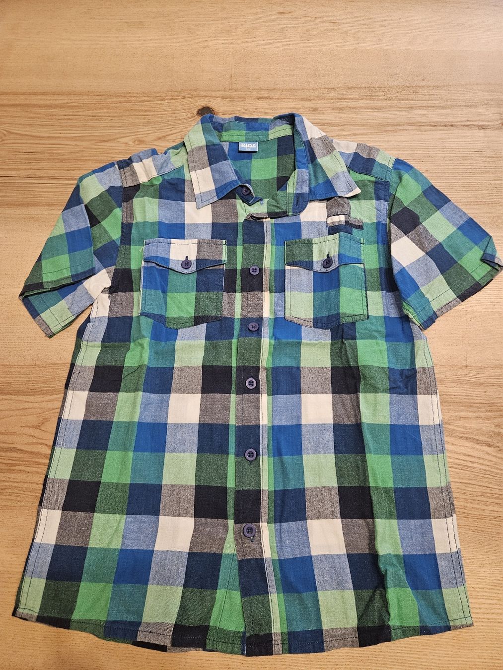 Hemden, T-Shirts & Polos: KIDS Hemd Karomuster Grösse 134 – Gebraucht aus Danis von and_5kkz