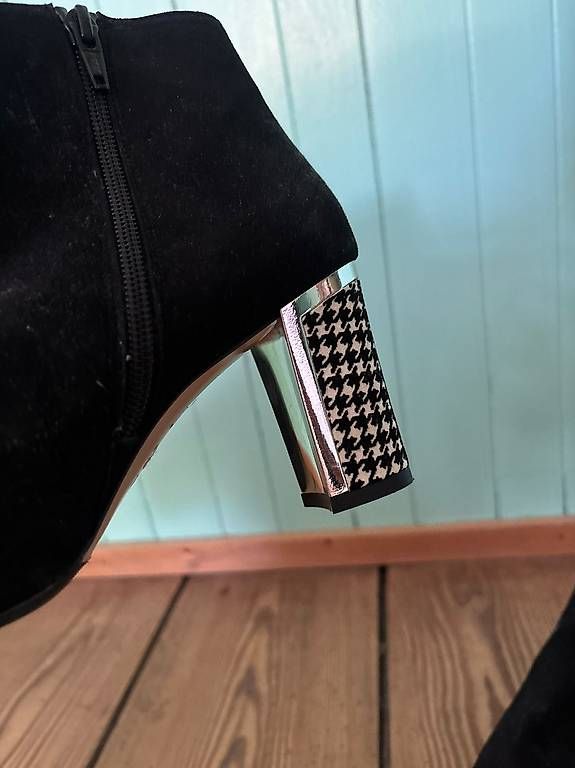 Scarpe da donna: Damenschuhe Heyraud Gr. 39 – Usato da Zürich venduto da rom_5vdf