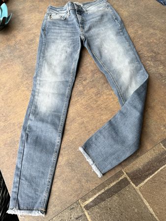 Damen Jeans Only hellblau Fransen am Saum Groesse M 32