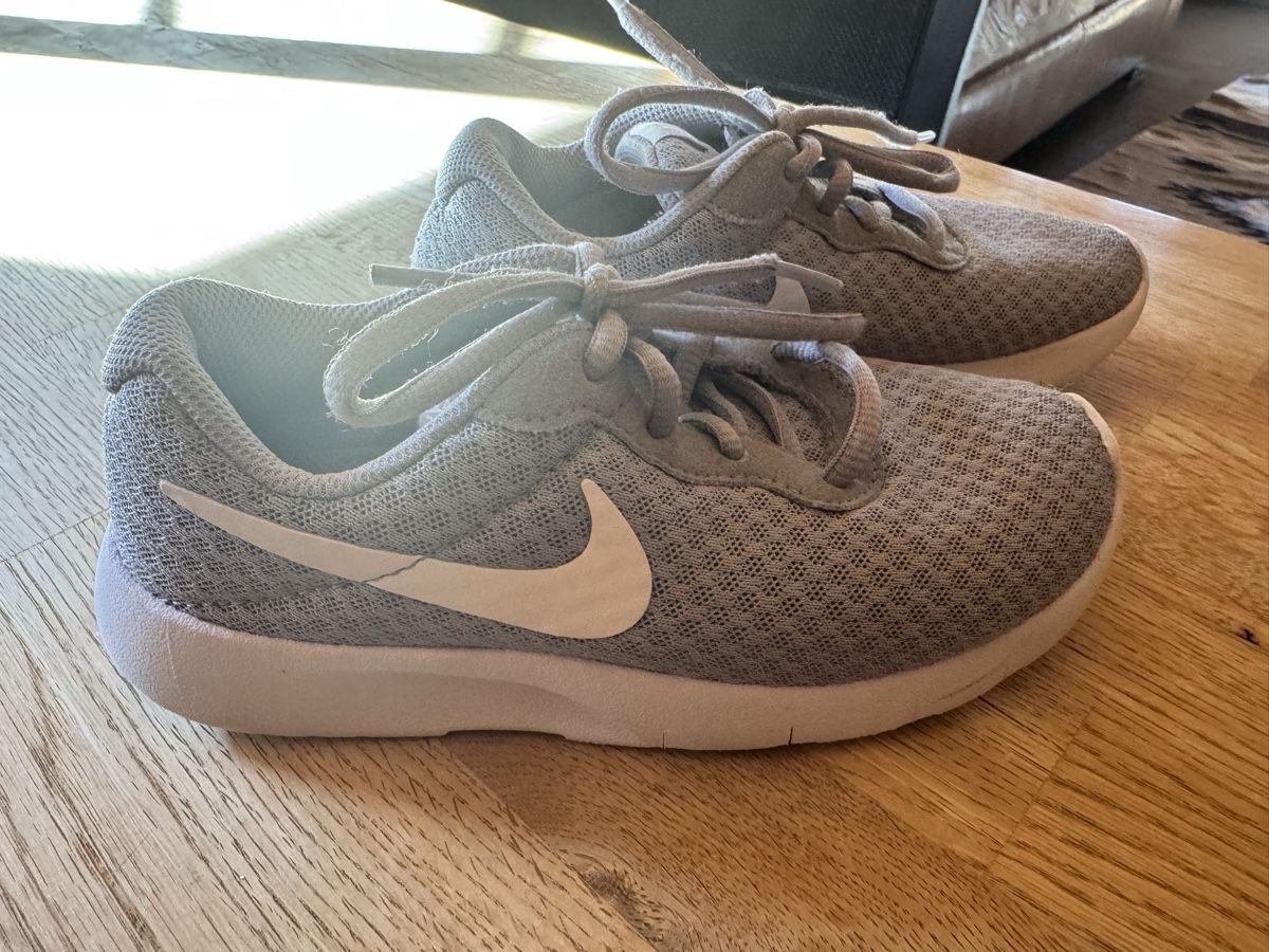 Scarpe da uomo: Nike Tanjun – Usato da Oeschseite venduto da -Luxury-On-Line- 4