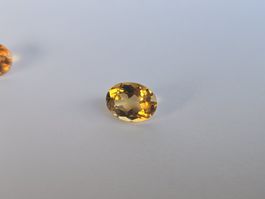 Citrine facettée 5 carats – belle couleur jaune doré