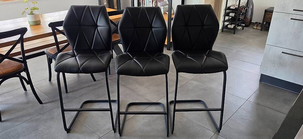 Sgabelli: Lot de 3 tabourets de bar design industriel noir – Usato da Vicques venduto da ELrapha777