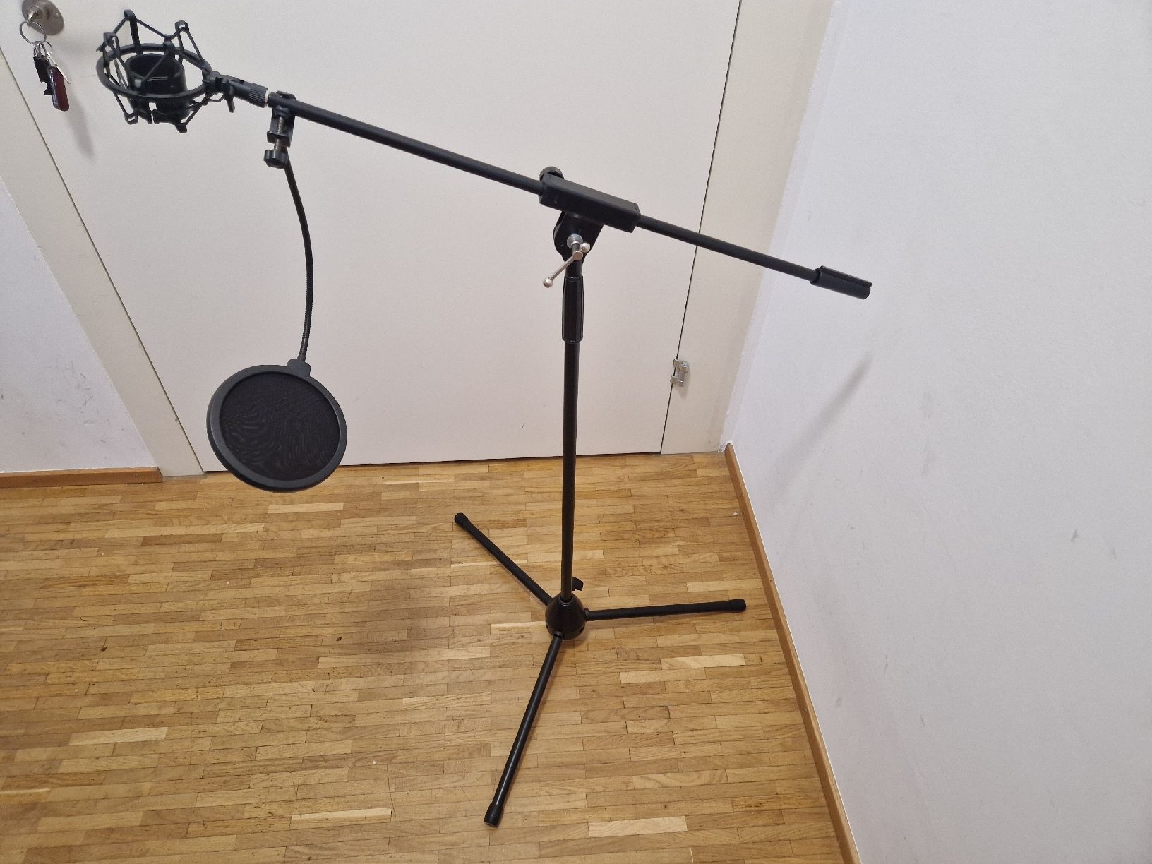 Supports pour instruments & partitions: Mikrofonstativ mit Spinne und Poppschutz – Neuf avec emballage d'origine à Winterthur par jessy.j3012
