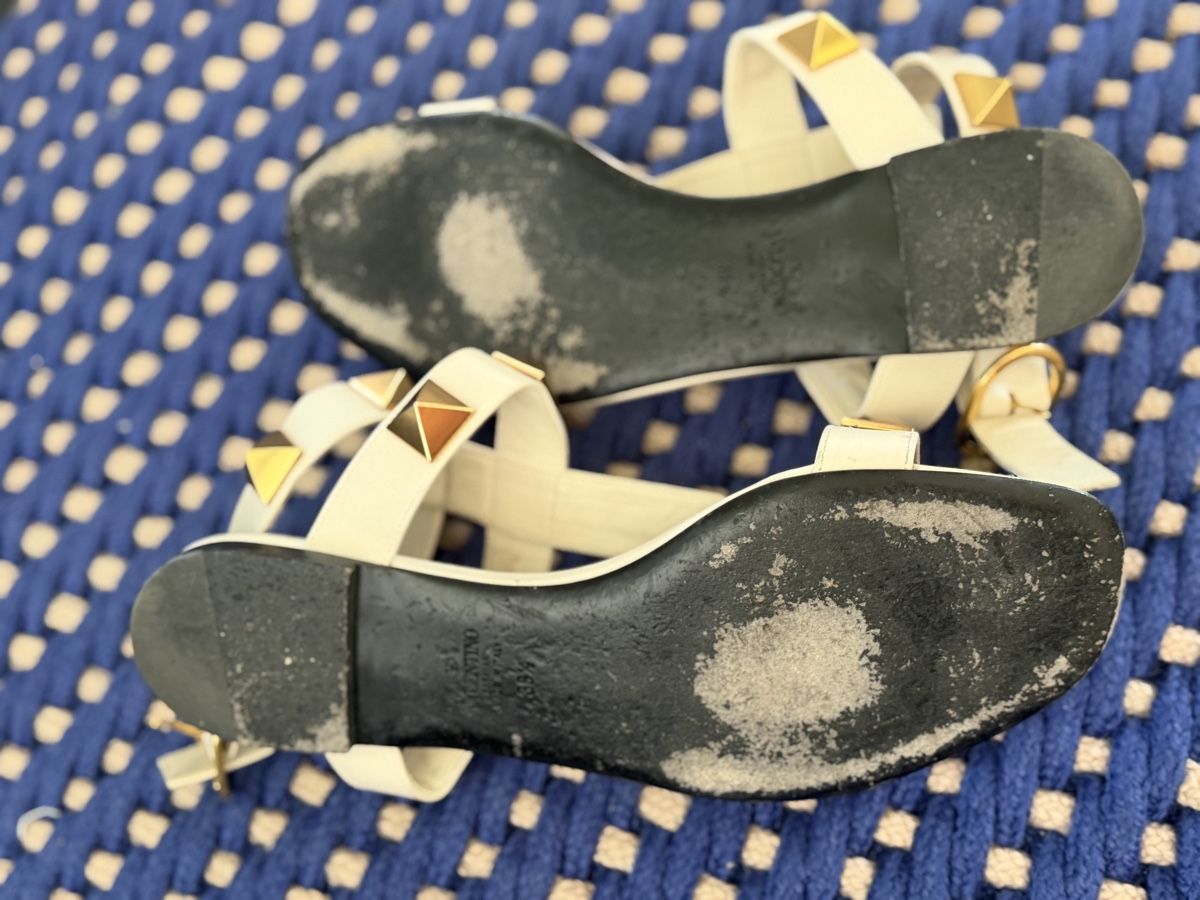 Valentino Scarpe da donna: VALENTINO Roman stud sandals 38.5 – Usato da Steinhausen venduto da Stylelene14 8