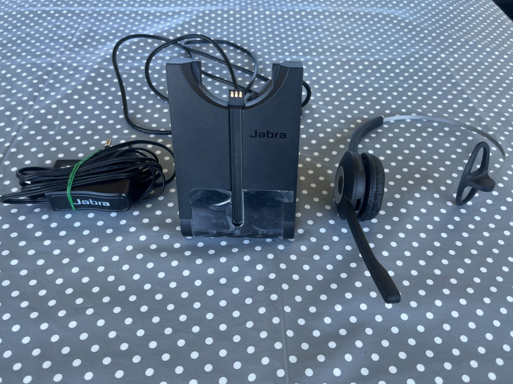 Telefoni: Jabra Headset mit Ladestation und Netzteil gebraucht – Usato da Zürich venduto da Dmbz 2