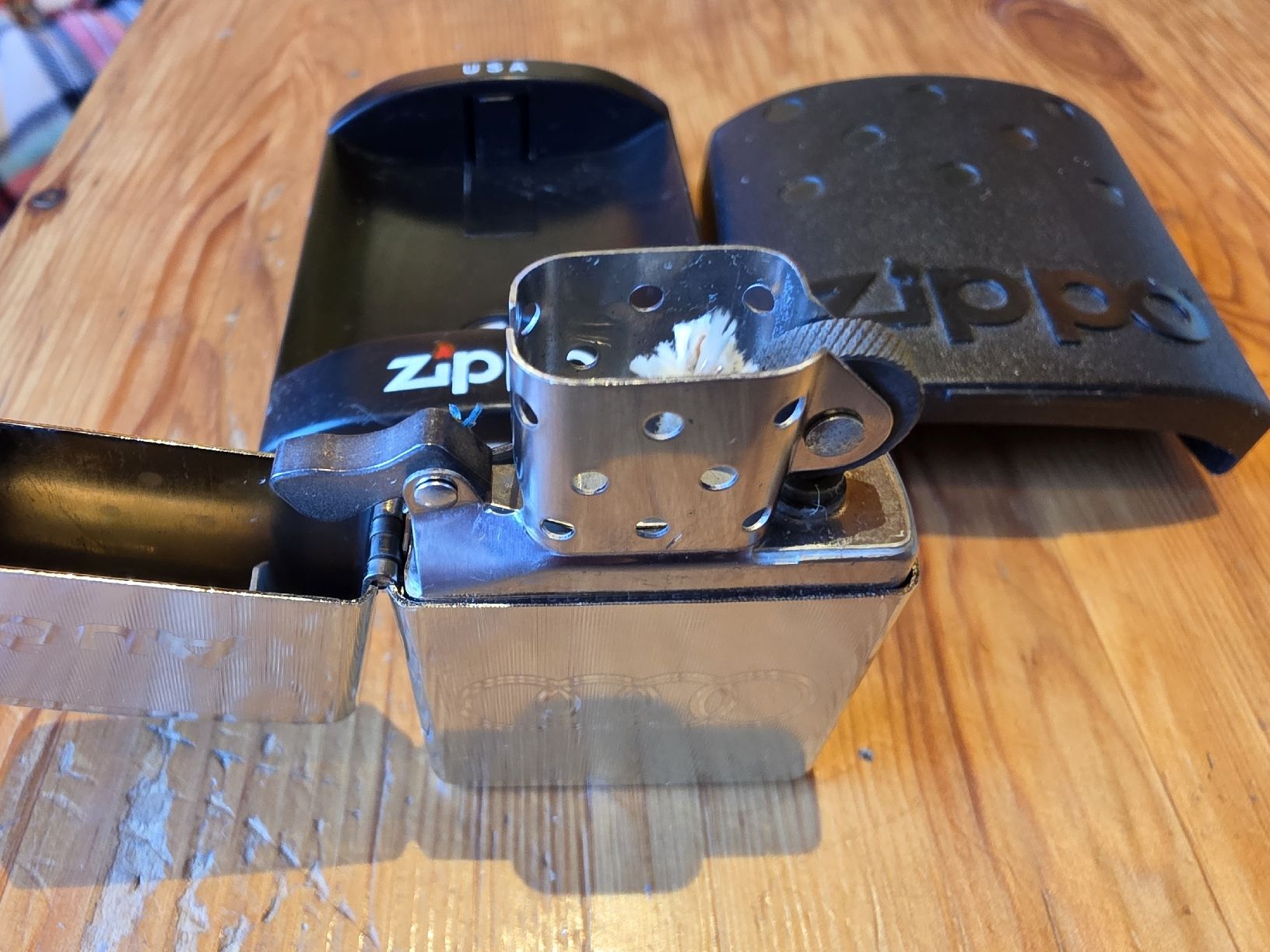 Zippo Briquets: Audi Zippo – Neuf avec emballage d'origine à Schönried par Gti89 1