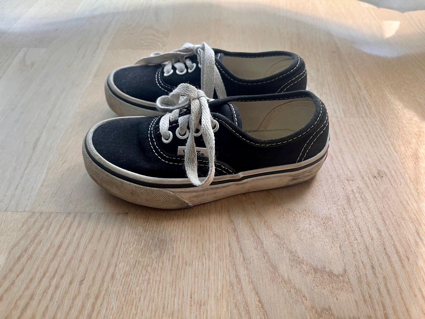 Vans Scarpe per ragazzi: Vans Turnschuhe Gr. 27 – Usato da Zürich venduto da davidihagee