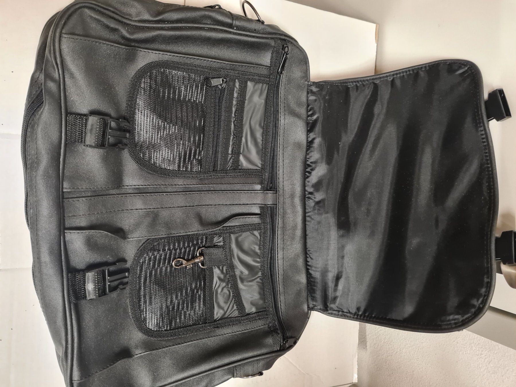 Valigie & Borse: Lederne Aktentasche, 38x29x7  cm – Nuovo (secondo la descrizione) da Amriswil venduto da used2use 2