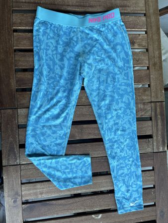 Nike Pro Trainingshose Mädchen 146/152 türkis