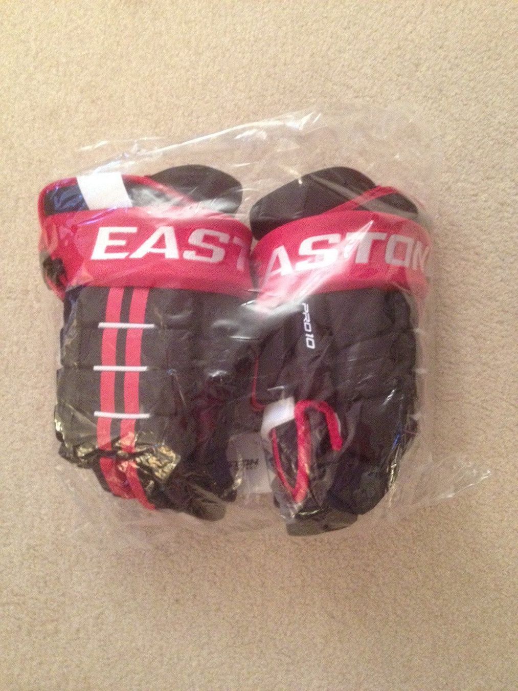 Easton Altri accessori da uomo: EASTON PRO 10 NHL Eishockey-Handschuhe – Nuovo (secondo la descrizione) da Zumikon venduto da Chaelli5