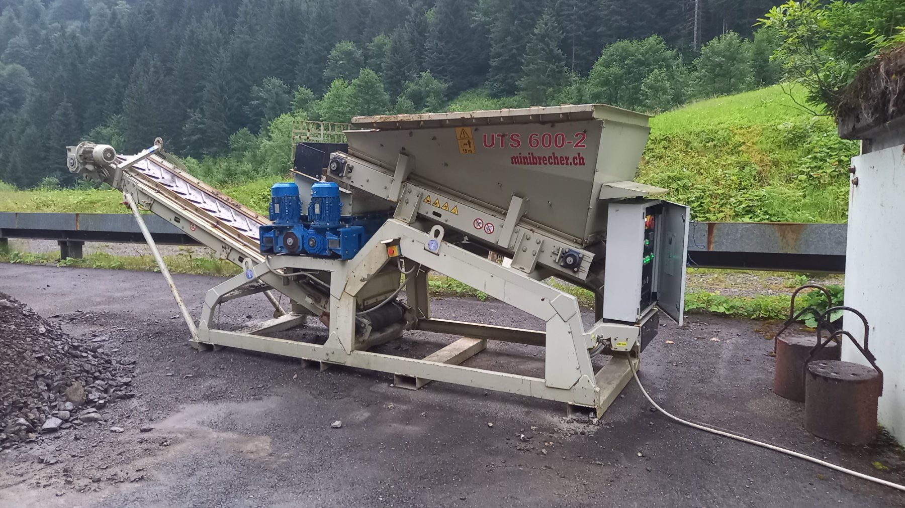 Trinciatrici: Mini Schredder, Brecher, Abfallschredder, Nachbrecheinheit – Usato da Kienberg venduto da UNIRESPO-GmbH 1