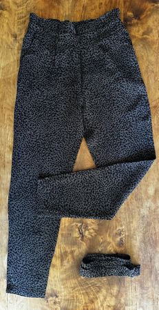Pantalon KOOKAÏ imprimé léopard taille L long 100cm ceinture