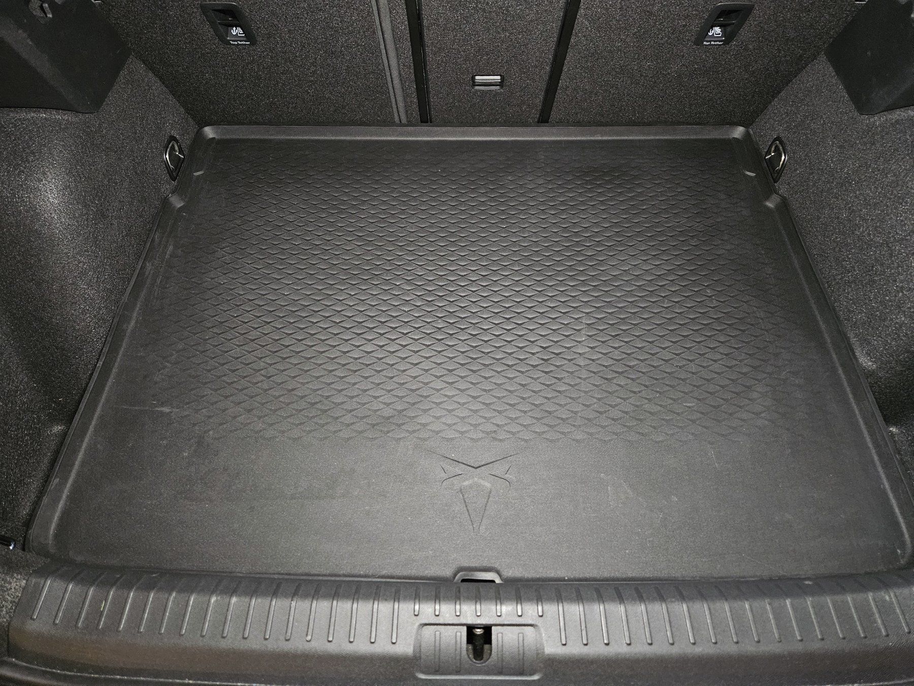 Cupra Toutes les pièces auto: Bac Coffre Cupra Formentor – D'occasion à Lucens par AFPT