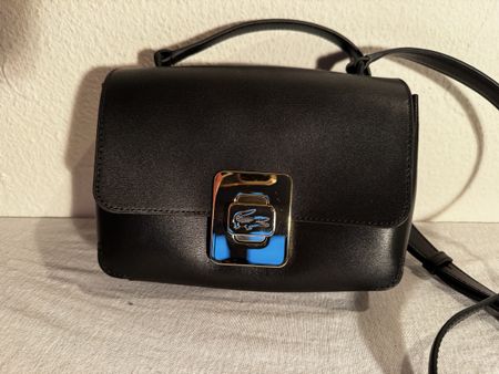 Lacoste Umhängetasche Schwarz, neuwertig für den Sommer!