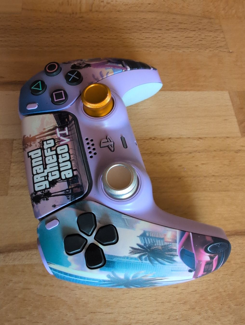 Sony Controller: PS5 Controller, Grand Theft Auto VI Design, Custom! – Nuovo (secondo la descrizione) da Waltenschwil venduto da Andy.Z01 2