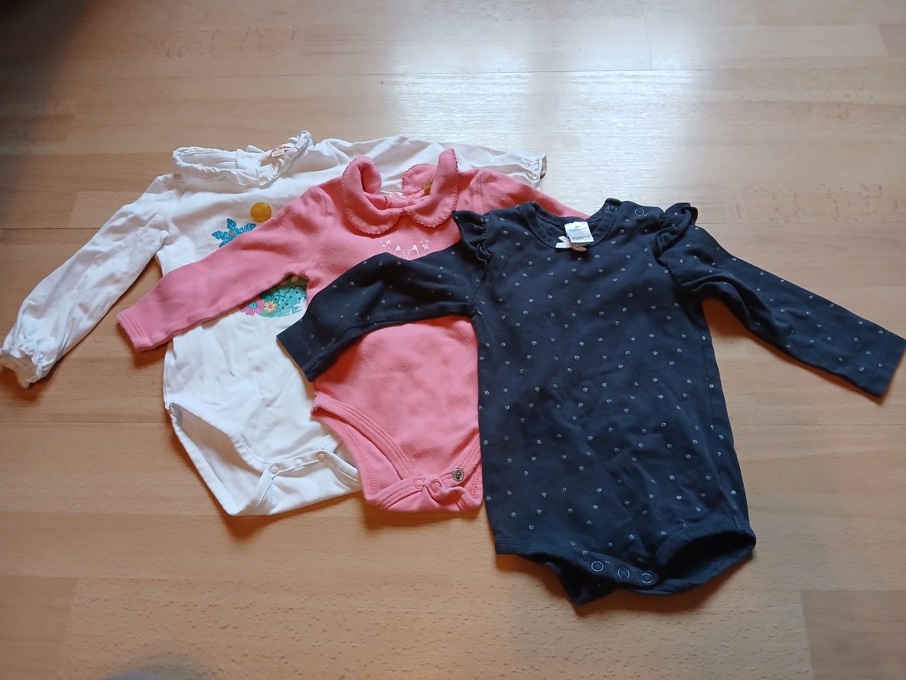 Kleiderpakete & -sets: Babykleider Oberteil und Bodies – Gebraucht aus Bremgarten AG von Finoae 1