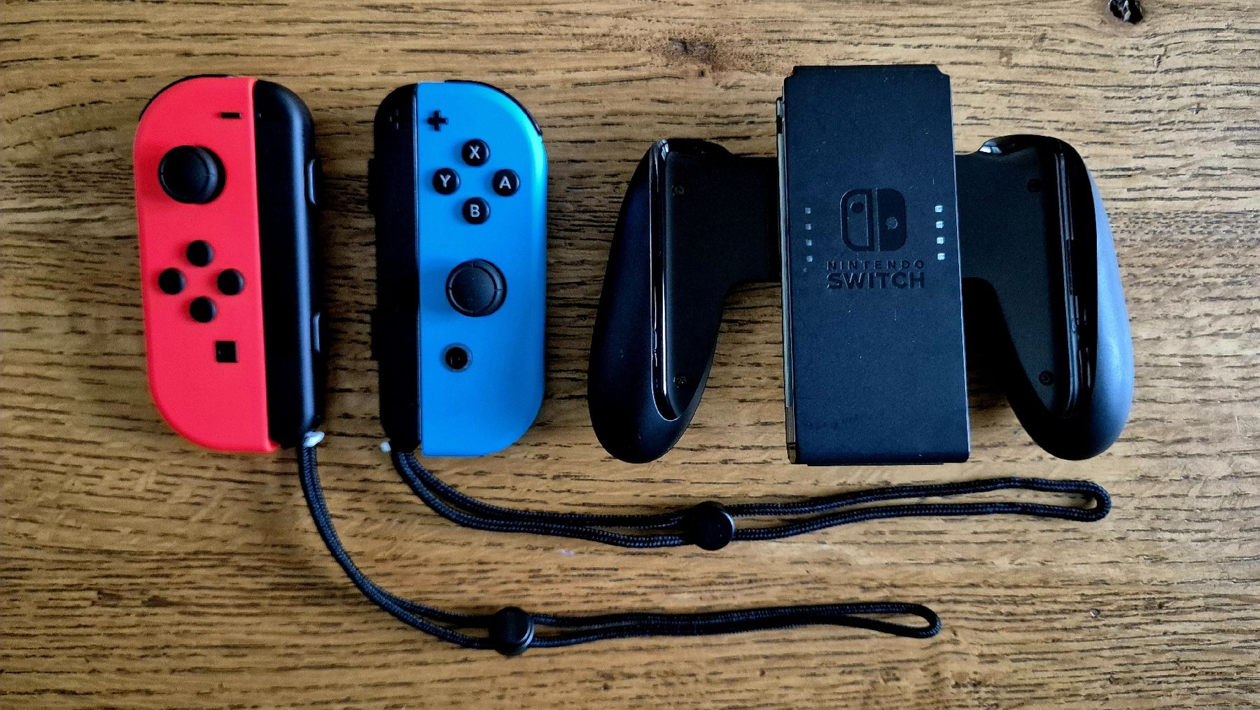 Nintendo Controller: Nintendo Switch Joy-Con Set Rot/Blau – Nuovo (secondo la descrizione) da Au SG venduto da KonsoleWerk
