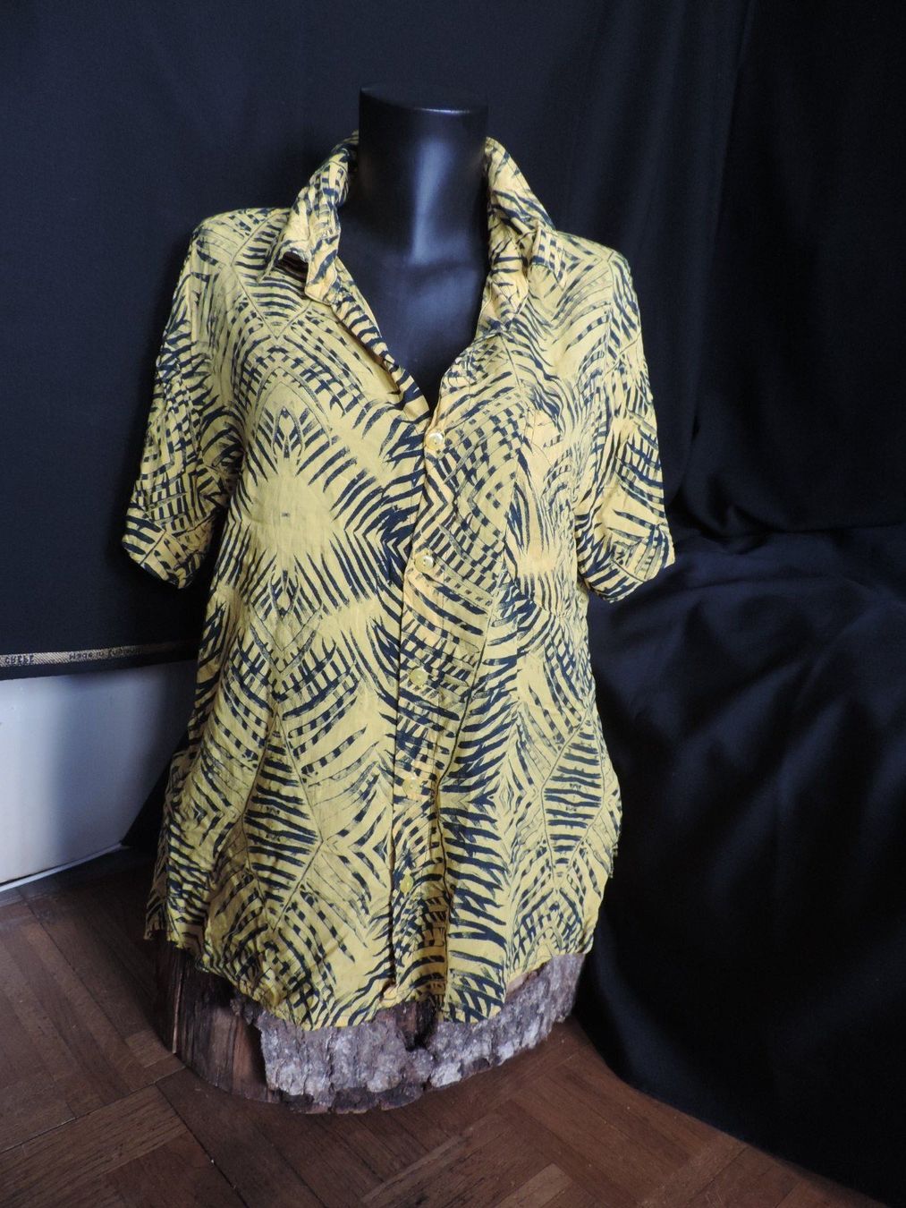 Blusen: blouse jaune tropicale Luna May – Gebraucht aus Genève von Axelle333 6