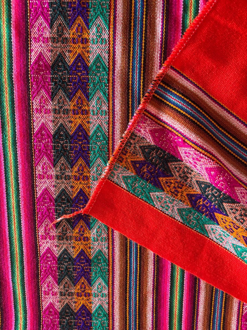 Sonstige Tischwäsche: Vintage Peru / BhutanTextil Tischdecke, Handarbeit – Gebraucht aus Horgen von uge_pd5p 3