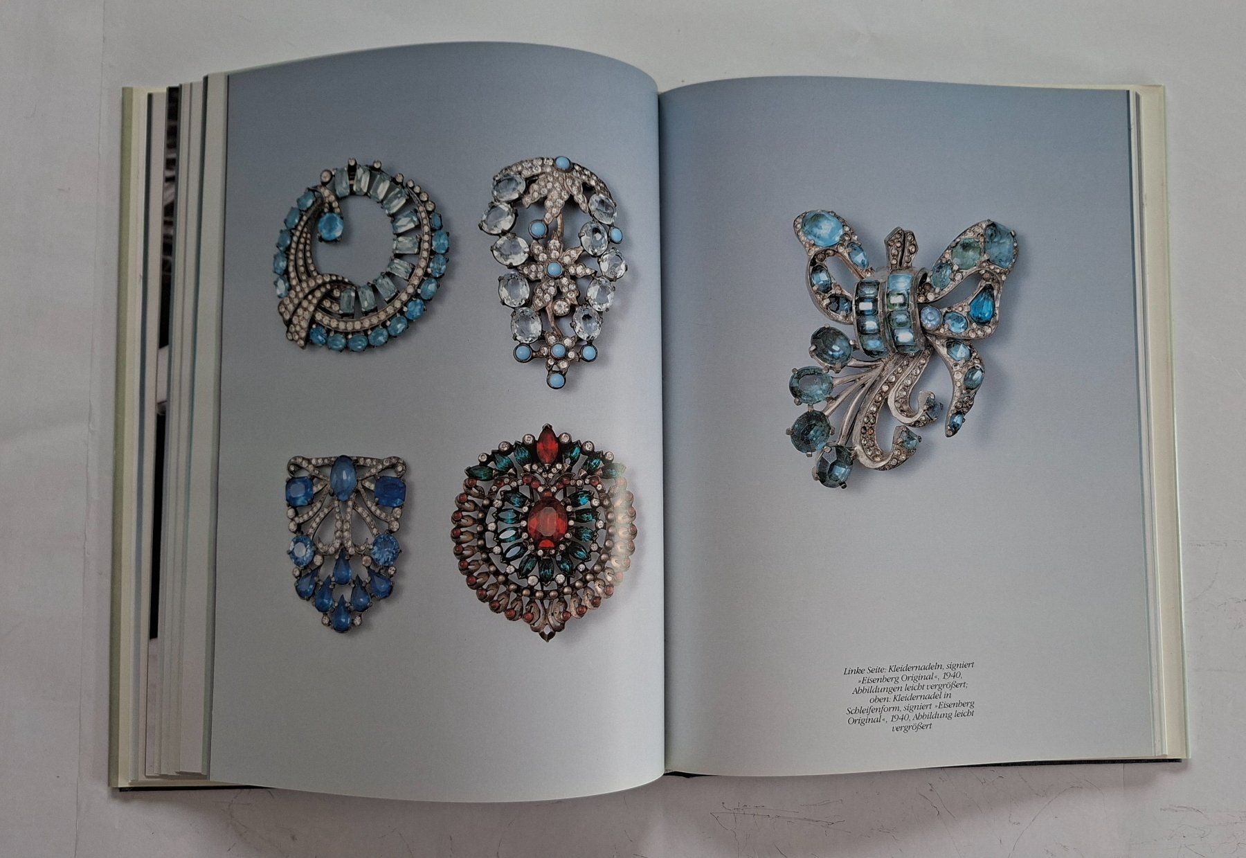 Bücher: Strass Modeschmuck Buch, Gabriele Greindl, mit Schuber – Gebraucht aus Opfikon von Diversamente 6