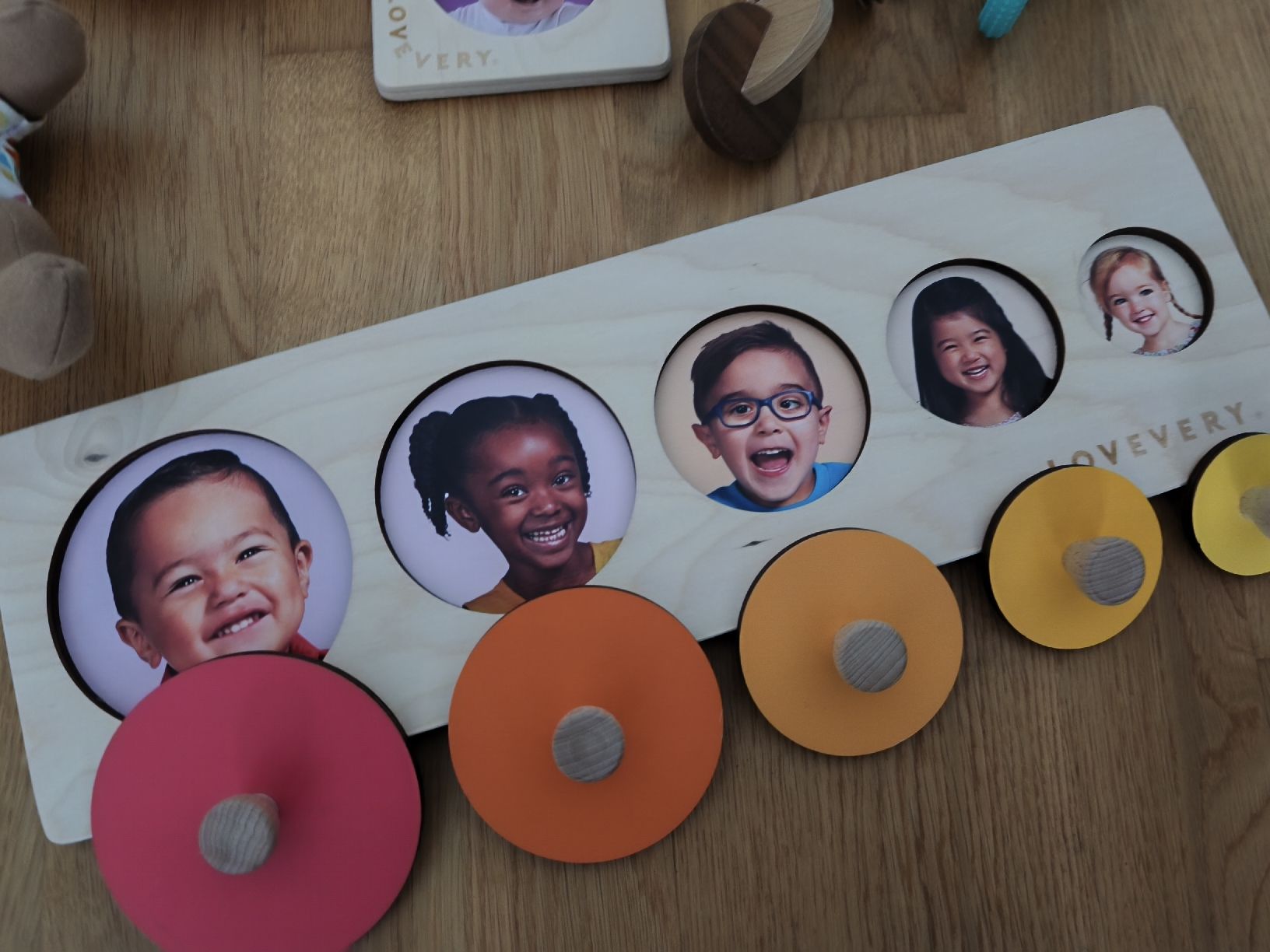 Giocattoli: Lovevery Spielsachen – Usato da Näfels venduto da ChocolateMuffin 1