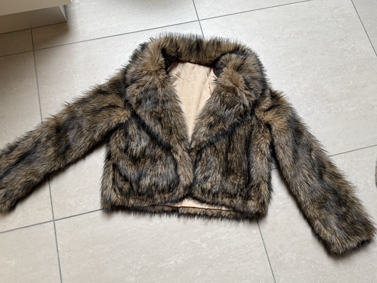 Giacche: Kunstpelzjacke – Nuovo (secondo la descrizione) da Sigriswil venduto da ck56 3