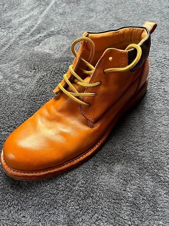 Scarpe da uomo: Herrenschuh Büffelleder Grösse 43.5 – Usato da Zürich venduto da web_6qvd 1