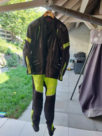 IXS Motorradbekleidung