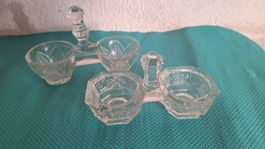 2 antike Glas- Menage Salz und Pfeffer, hübsch als Deko