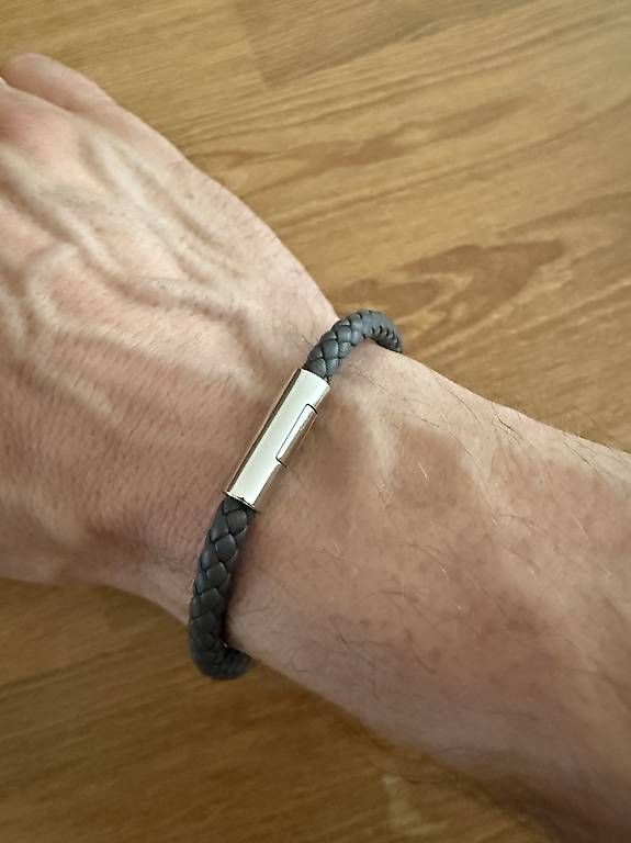 Hermès Bracelets: Bracelet Hermes cuir couleur étain – D'occasion à Genève par jeancharlesdoppler 2