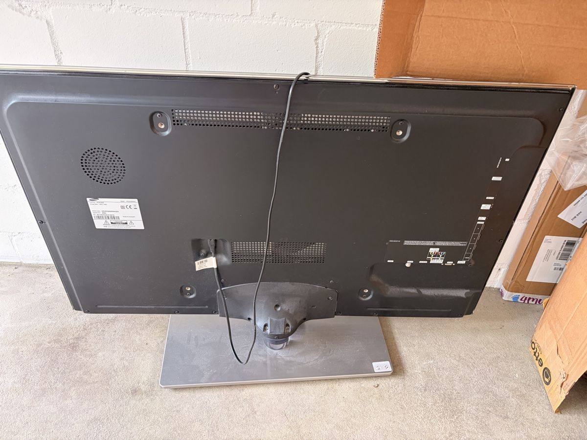 Fernseher: Samsung Fernseher – Gebraucht aus St. Niklausen LU von lou_th5k 1