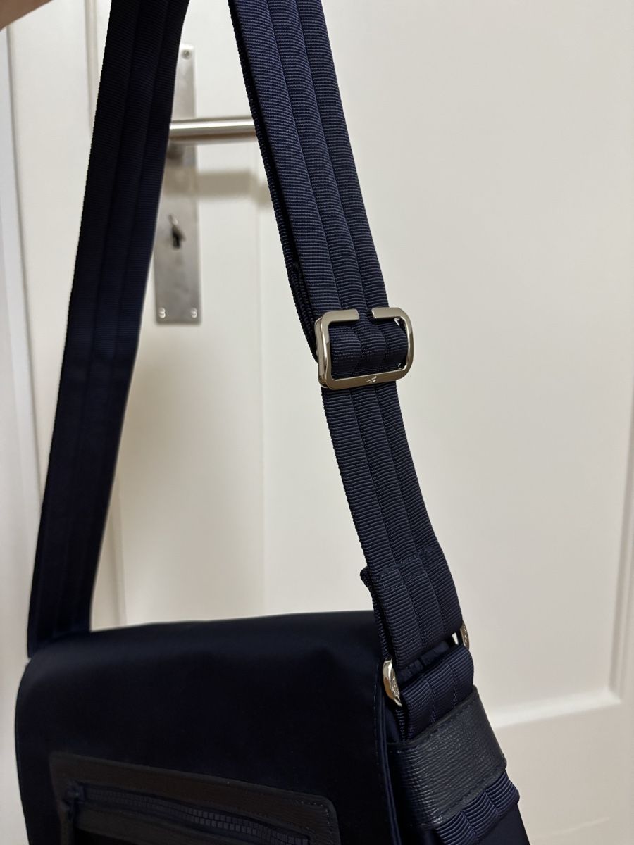 Longchamp Borse da donna: Longchamp Umhängetasche dunkelblau – Usato da Basel venduto da Rose9917 5