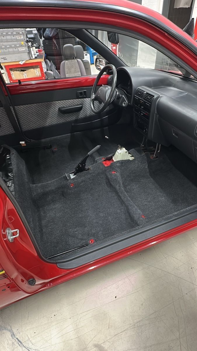 Toyota Automobili: Toyota Starlet 1.3 xli – Usato da zürich venduto da val_yr8v 8