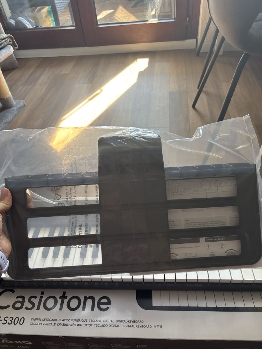 Casio Musikinstrumente: Casio Casiotone CT-S300 – Neu und originalverpackt aus Ehrendingen von Katy28 5