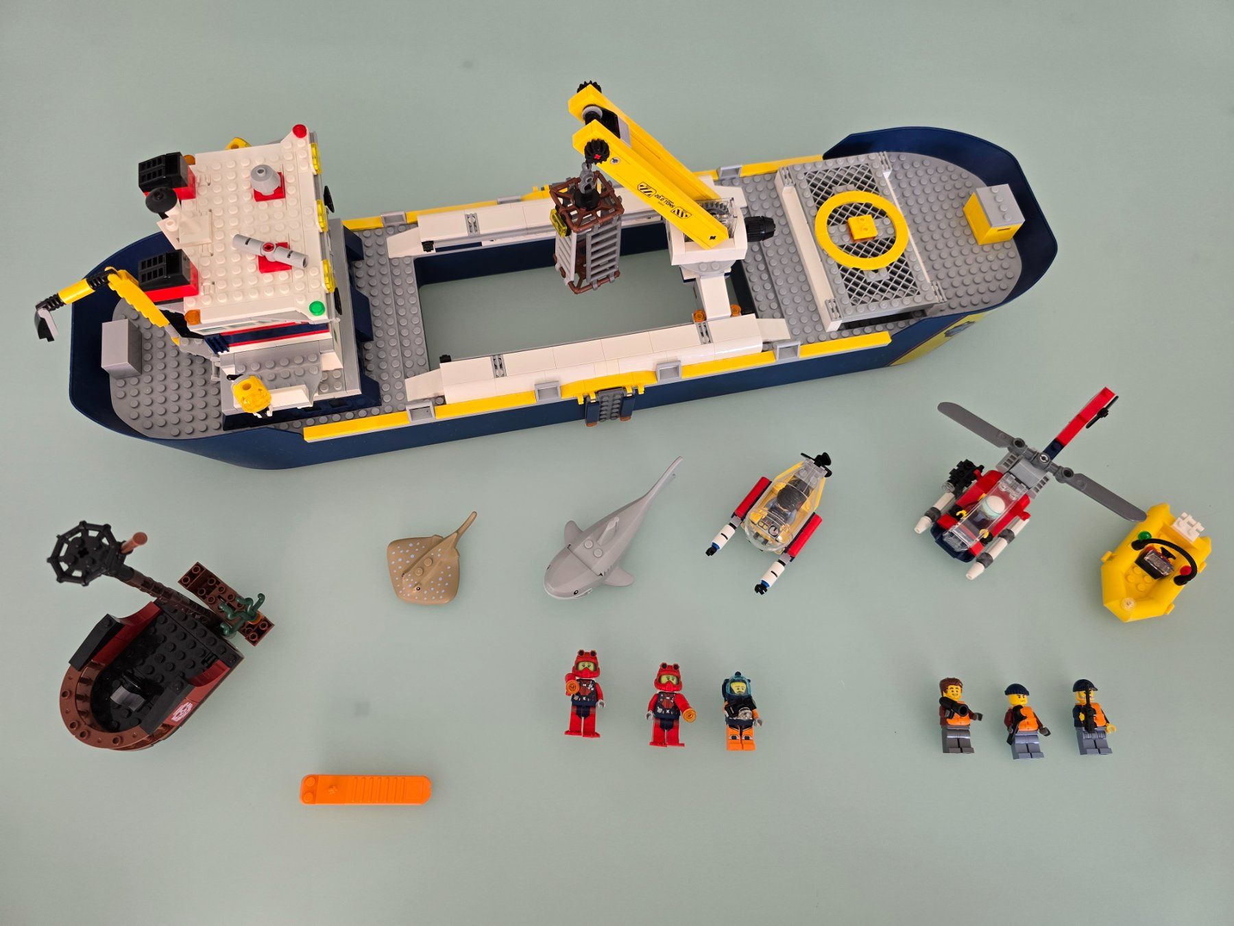 Lego Spielzeuge: Lego - Kombi - Meeresforschungsschiff & Mini-U-Boot – Gebraucht aus Zürich von Weinkenner01