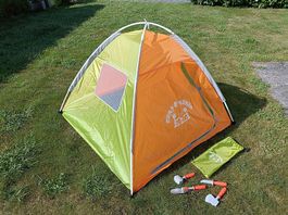 Spielzelt inkl. Camping-Werkzeug - NEU