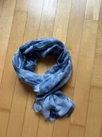 Mit Blumenprint: Foulard RABE, blau