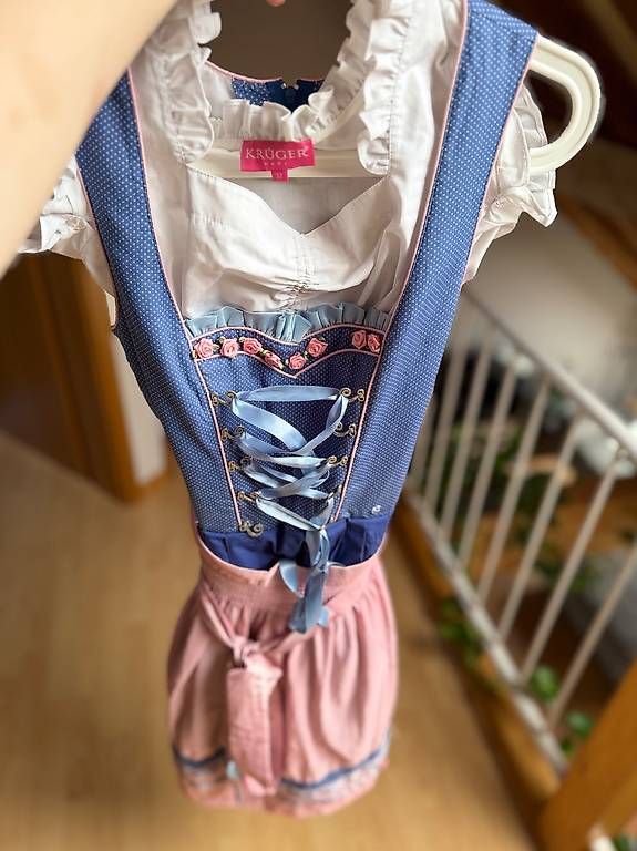 Robes: Krüger Dirndl Blau/Rosa – D'occasion à Aarberg par kiim21100