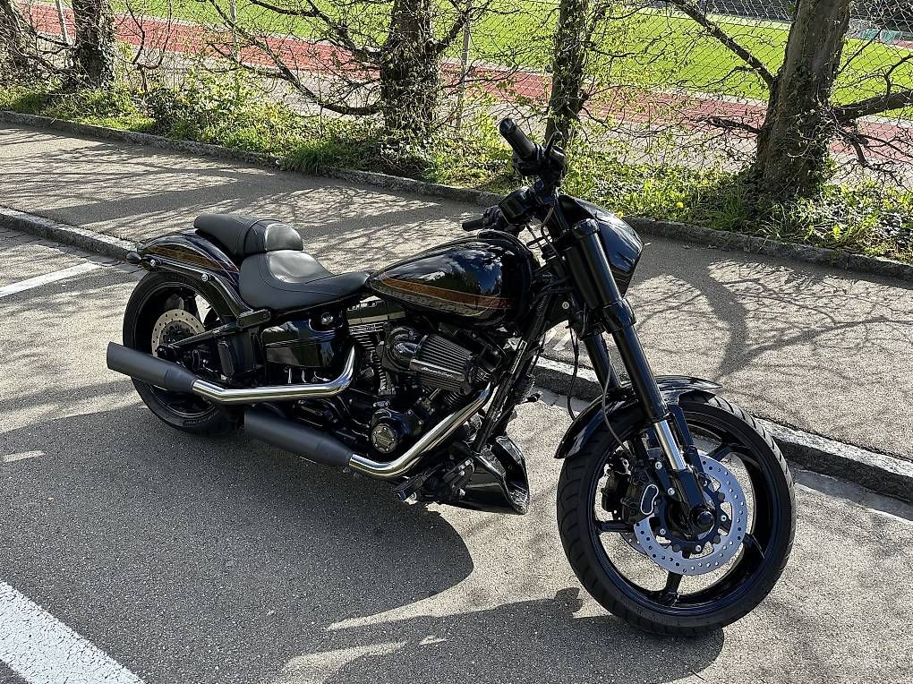 Chopper: Harley Davidson Breakout CVO Pro Street – Gebraucht aus Binningen von ale_sh25