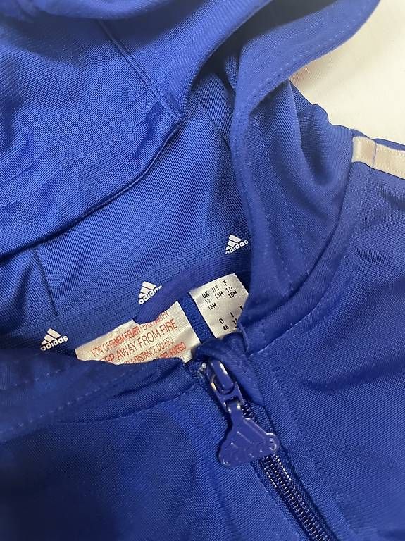Lotti & Set di vestiti: Adidas Retro Set Grösse 86 – Usato da Filisur venduto da Folle74 1