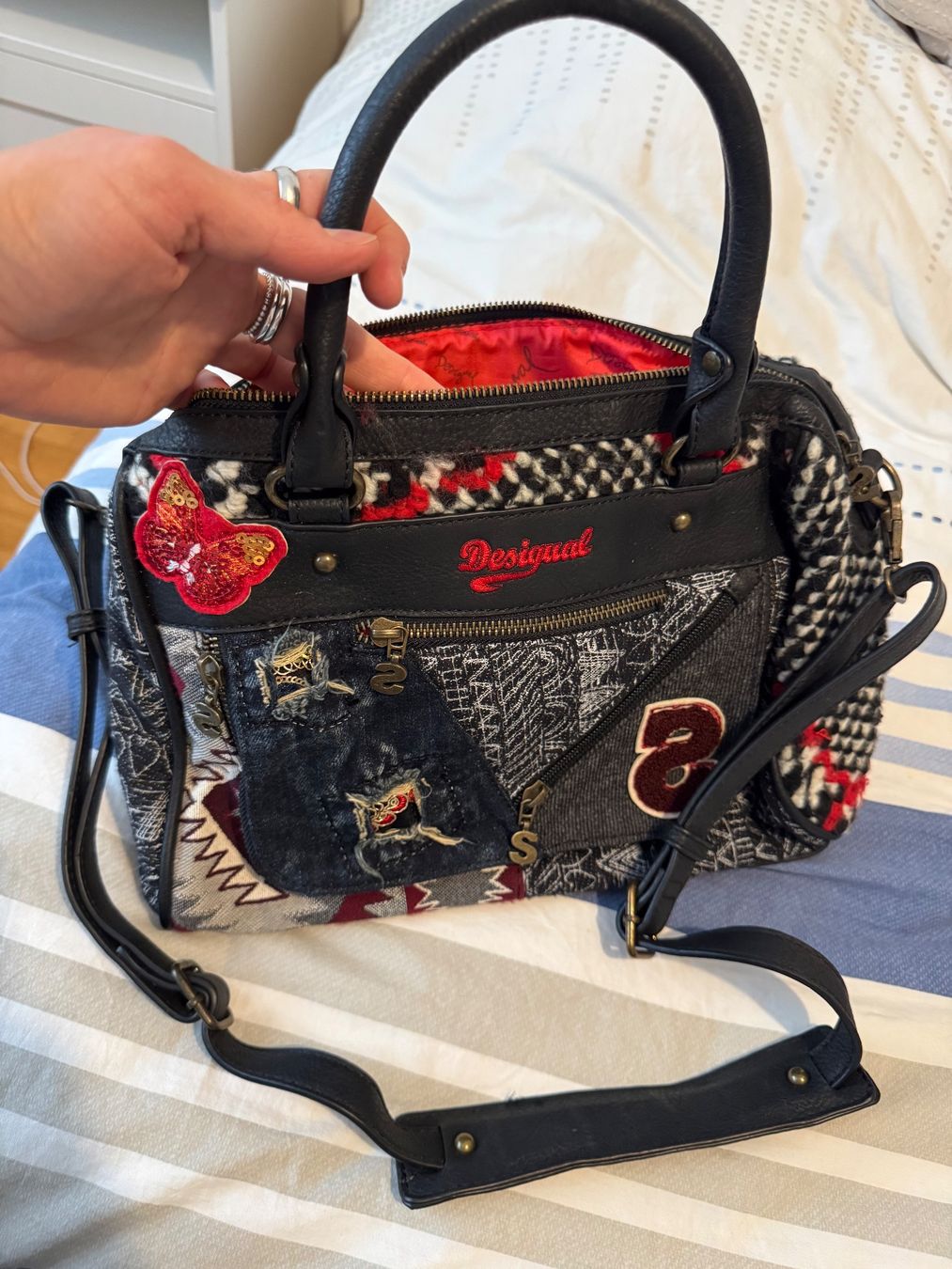 Desigual Borse da donna: Sac à main Desigual véritable neuf – Nuovo (secondo la descrizione) da Grand-Lancy venduto da cha_6sgz