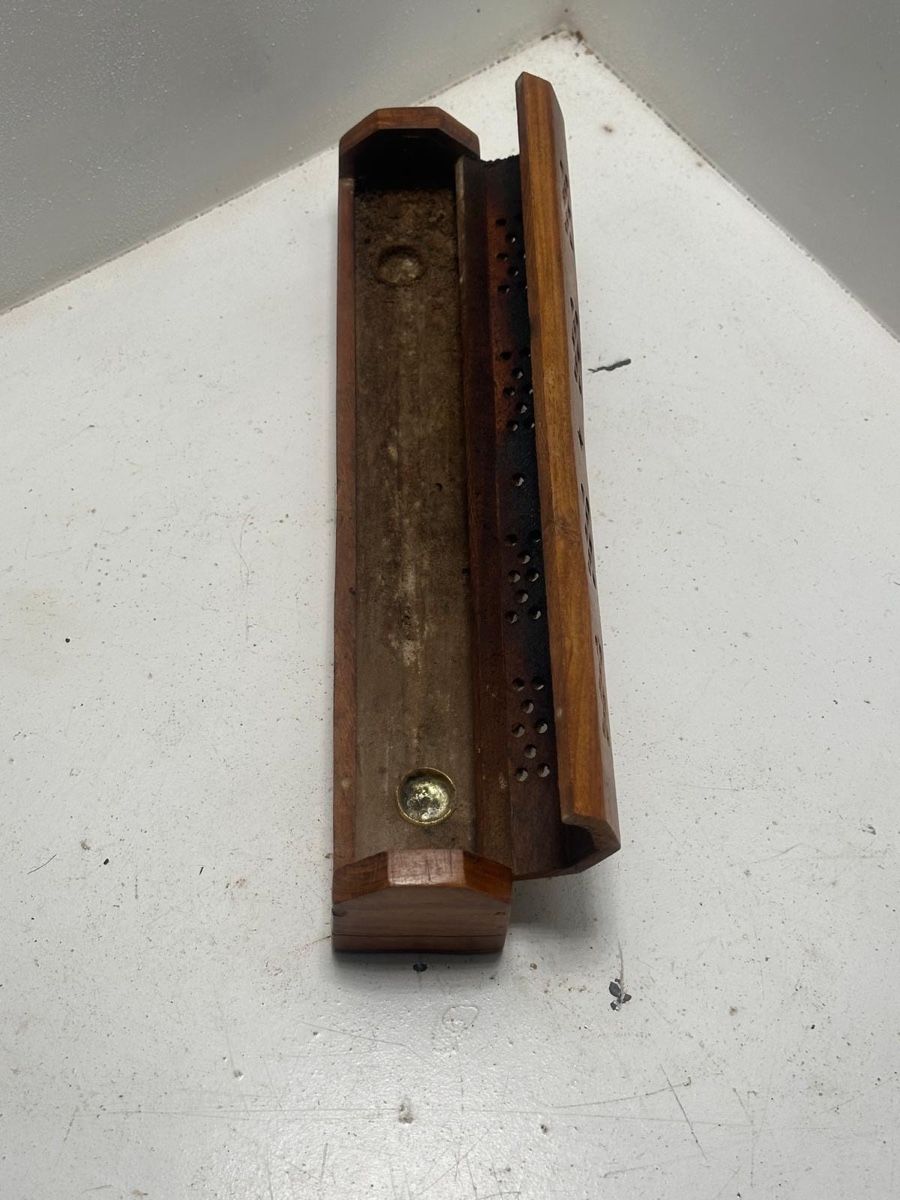 Encensoirs: Schöne Holz Räucherstäbchen Box – D'occasion à Madiswil par Bilranis1071