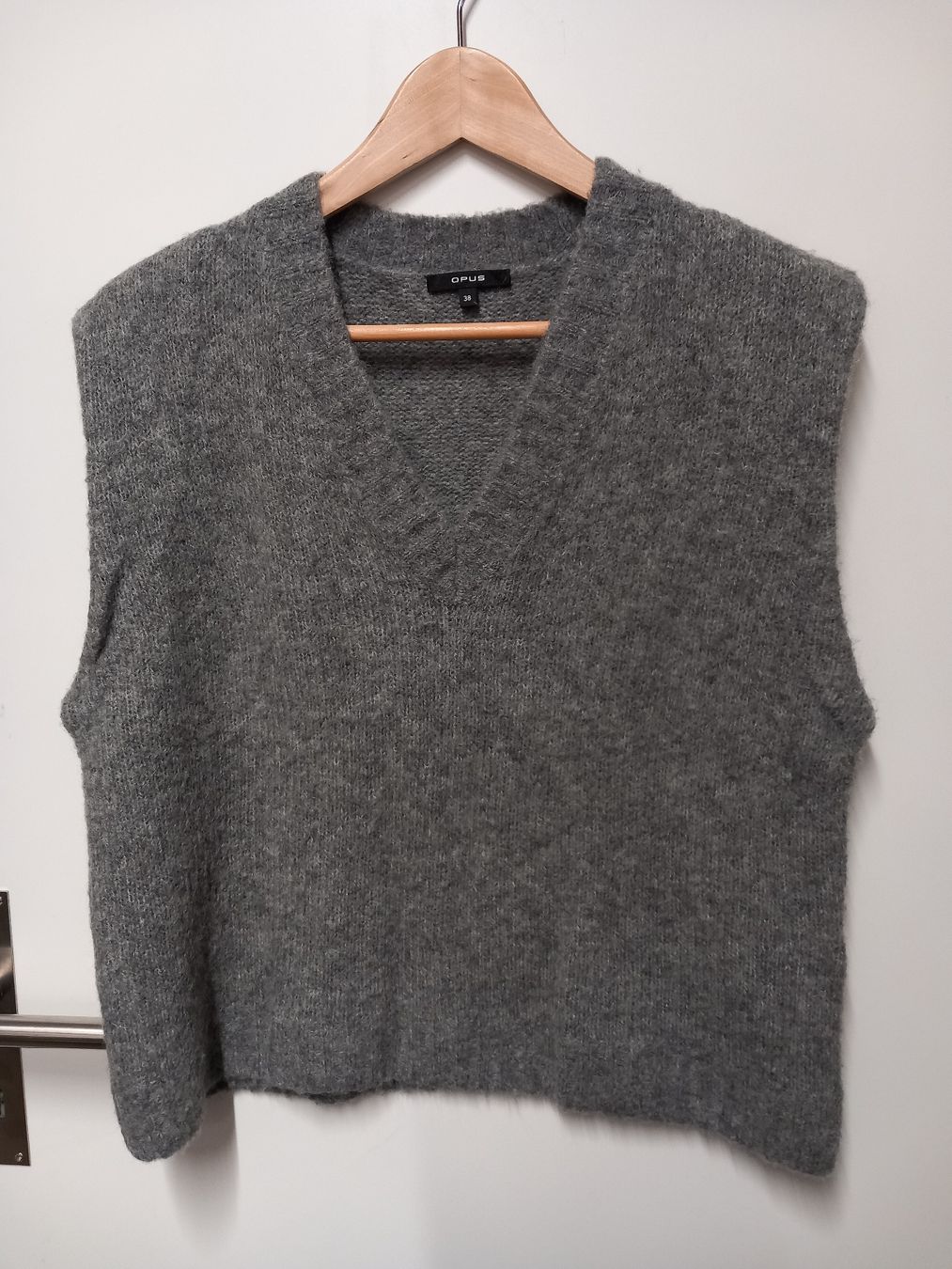 Opus Maglioni & Felpe: OPUS Pullunder mit Mohair, Gr.38, grau, top Zustand – Usato da Gwatt (Thun) venduto da umwelt-brocki 2