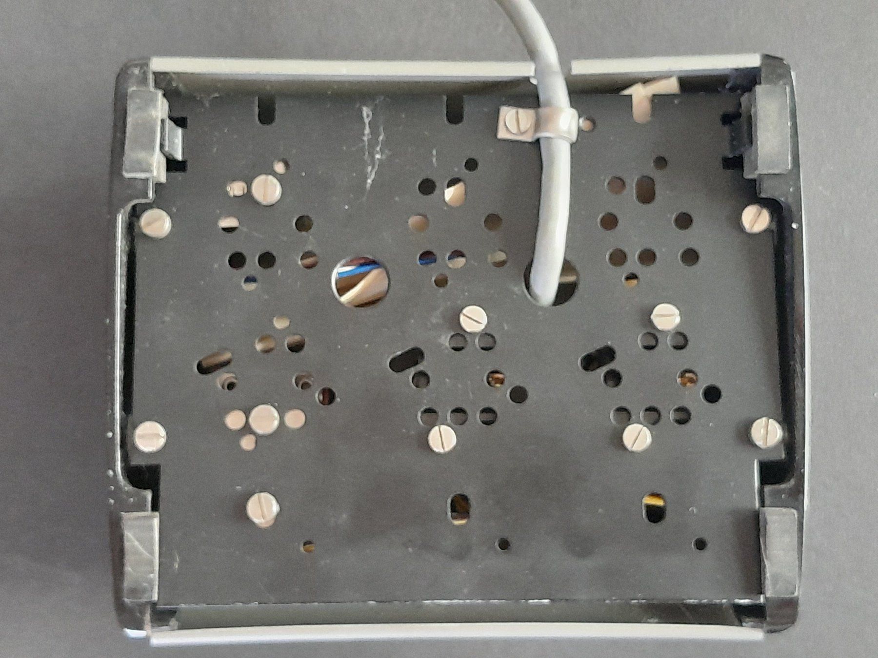 Componenti elettronici: Historisches Bedienfeld mit drei Tastern – Usato da Zürich venduto da raphahello 6