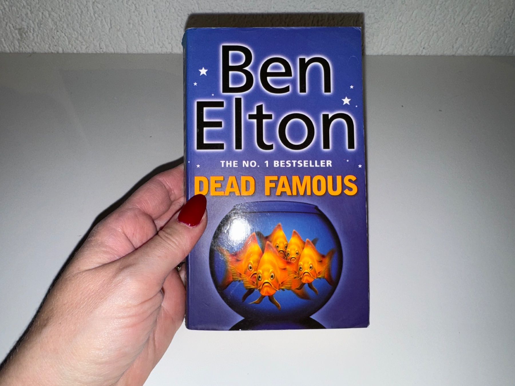 Libri: NOVEL: Ben Elton, Dead Famous – Usato da Grosswangen venduto da English_books