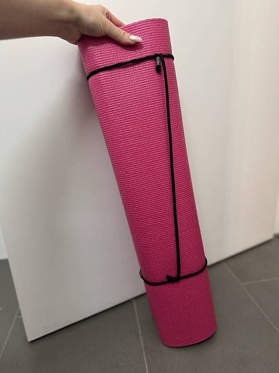 Tappeti: Yoga Teppich  – Usato da Luzern venduto da VStore 1