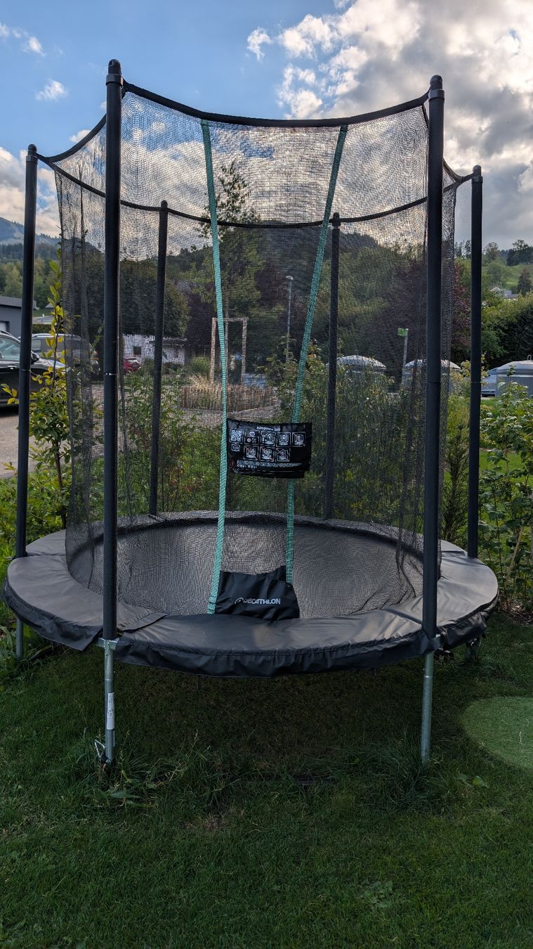 Decathlon Trampolines: petit trampoline  – D'occasion à Pâquier-Montbarry par mikado1201