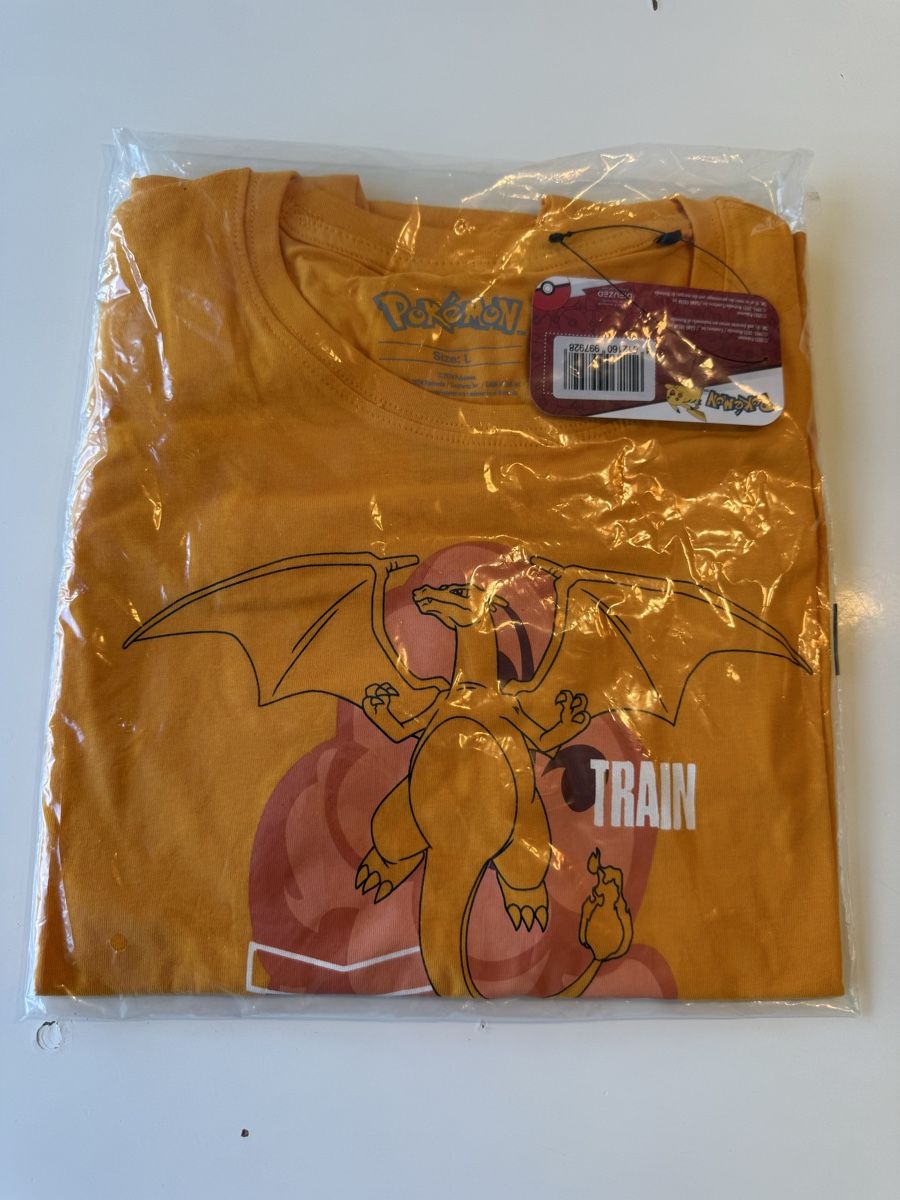 Lotti di vestiti: Glurak Tishert gr L Pokemon – Nuovo (secondo la descrizione) da Zürich venduto da Denise-8050