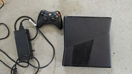 Xbox 360 S schwarz + 1xController AB 1 CHF